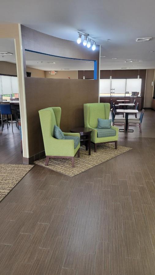 Comfort Suites Macon Extérieur photo